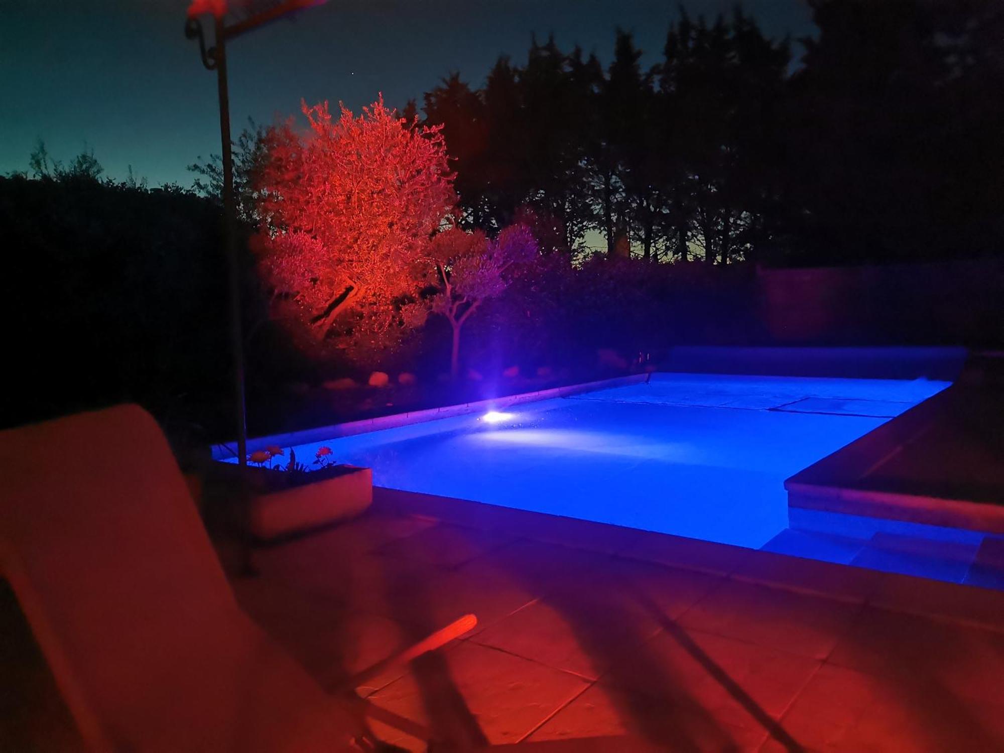 Studio 25M2 Avec Piscine Et Spa, Proche Iter Et Cadarache Daire Valensole Dış mekan fotoğraf
